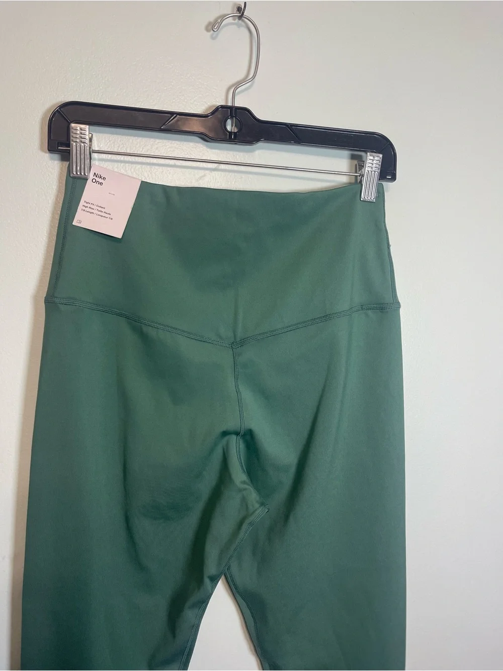 Nike Women's Deep Green High-Waist Leggings